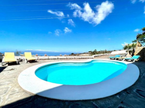 Casa con piscina compartida vista directamente al Mar, Wifi y barbacoa